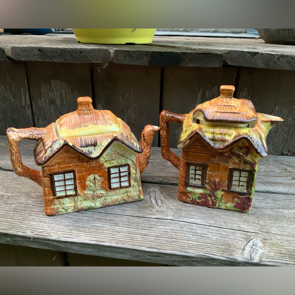 Vintage 60’S Cottagecore Kensington English Cottage Ware YE OLDE Ceramic Teapots